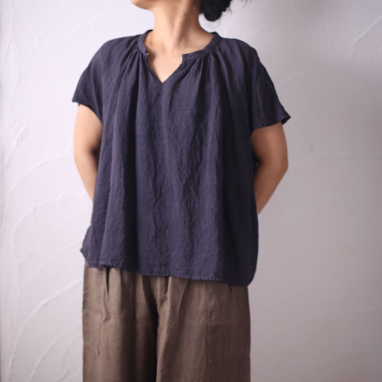 リネン フレンチスリーブブラウス Linen french sleeve blouse 「藍/Indigo」