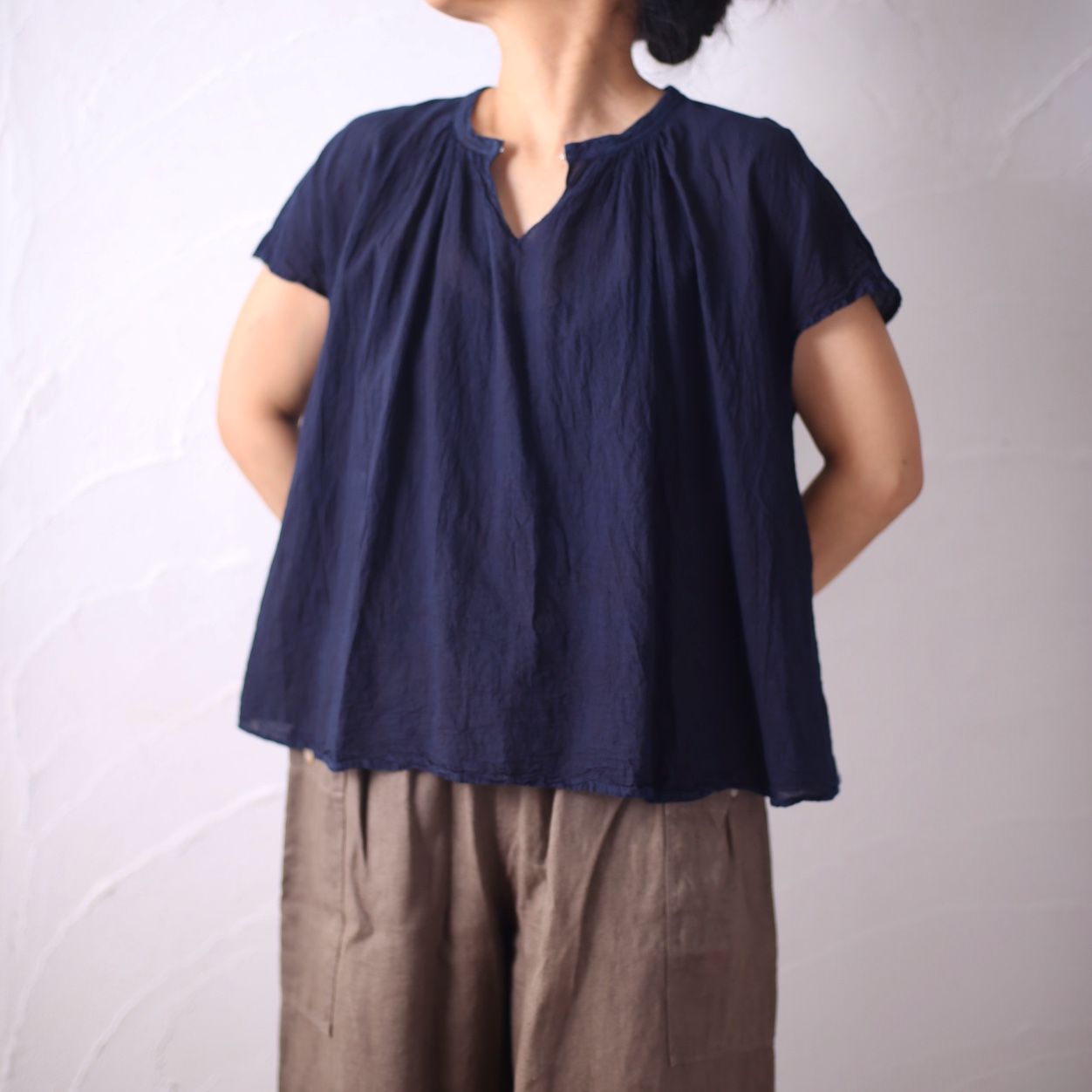 コットンリネン フレンチスリーブブラウス Cotton linen french sleeve blouse 「藍/Indigo」