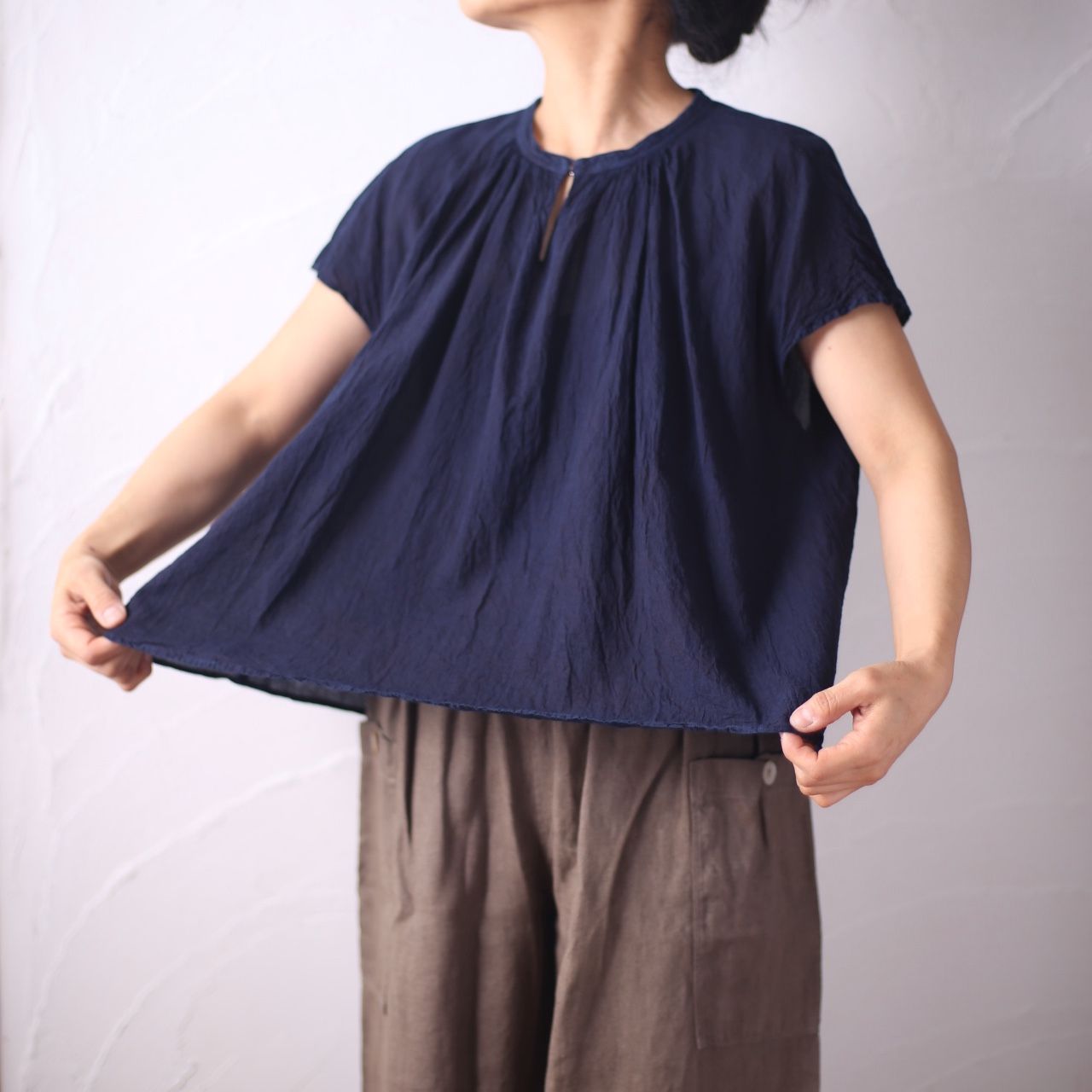 コットンリネン フレンチスリーブブラウス Cotton linen french sleeve blouse 「藍/Indigo」