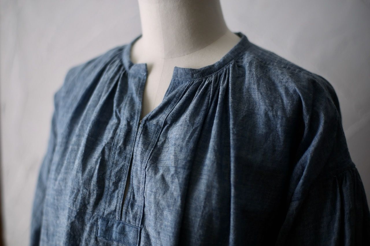 カディコットン カフタン風ブラウス/Khadi cotton pullover blouse「糸先染め 藍シャンブレー/Indigo chambray」