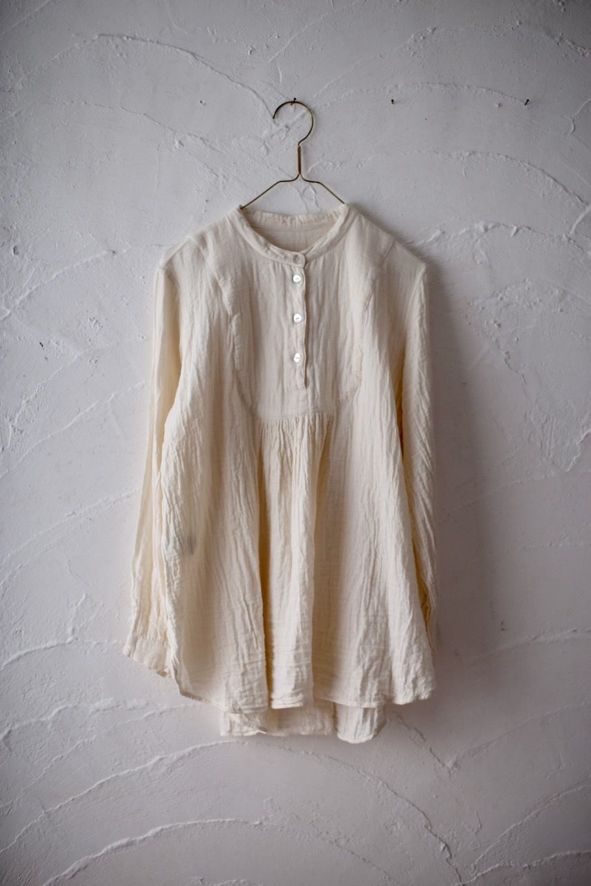 Cotton double gauze blouse Color:Neutral