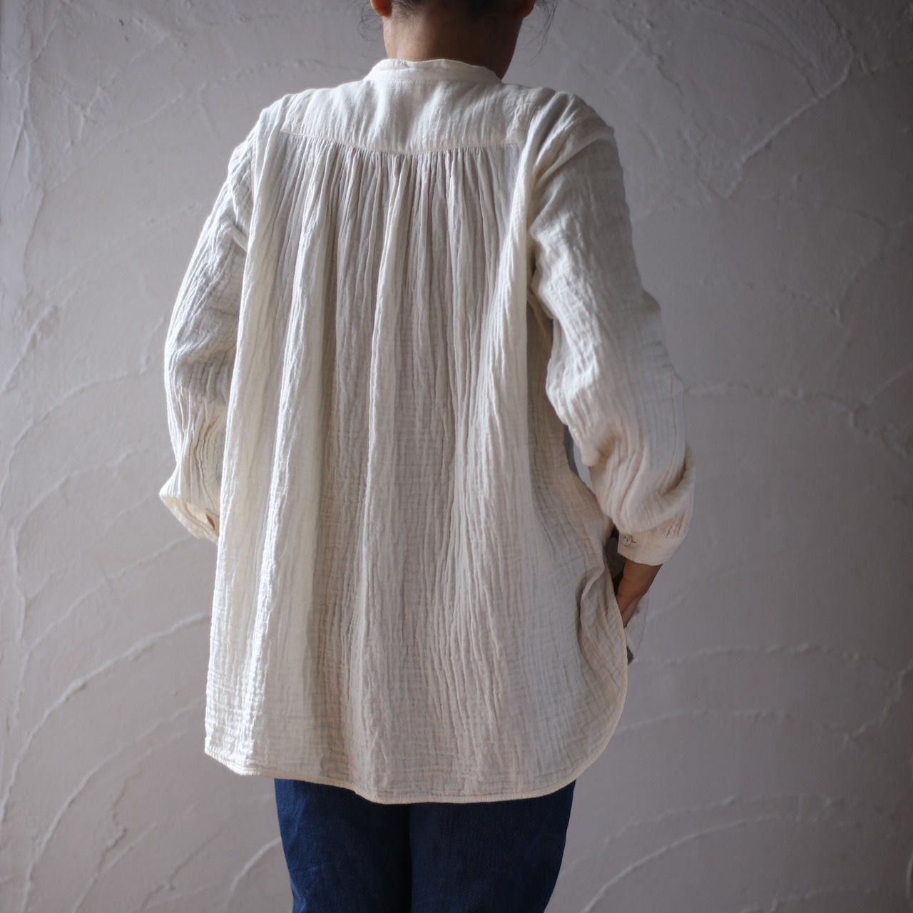 Cotton double gauze blouse Color:Neutral