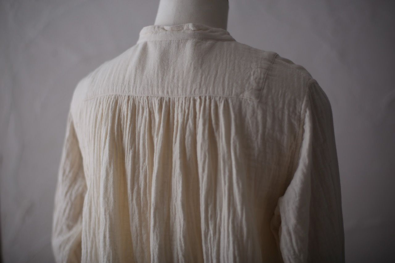 Cotton double gauze blouse Color:Neutral