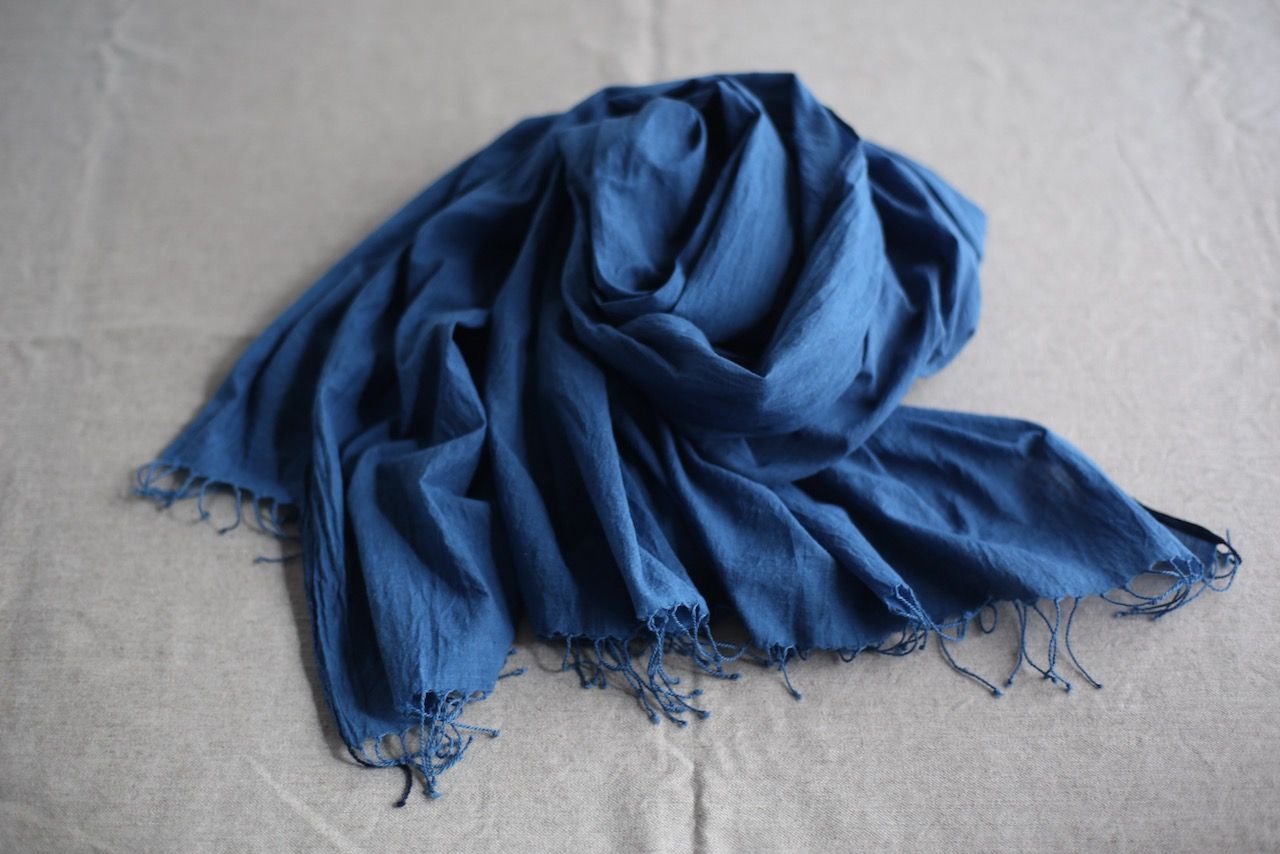 カディコットン 大判ストール  発酵灰汁建て藍染め Khadi cotton scarf 「浅葱/Light indigo」
