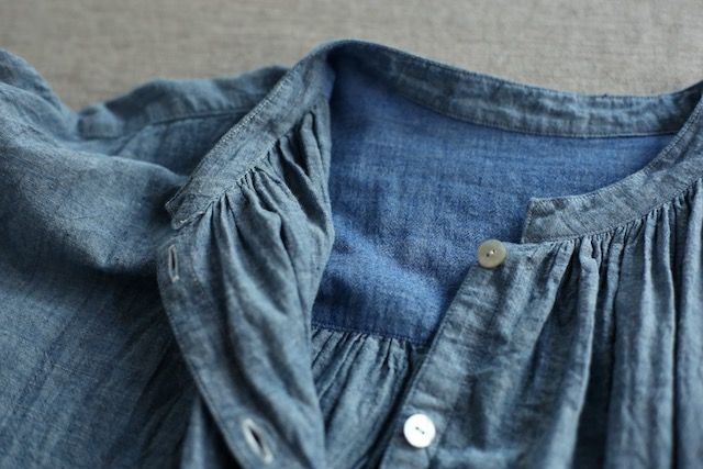 カディコットン 前ボタンブラウス khadi cotton blouse 「藍先染めシャンブレー/Indigo」