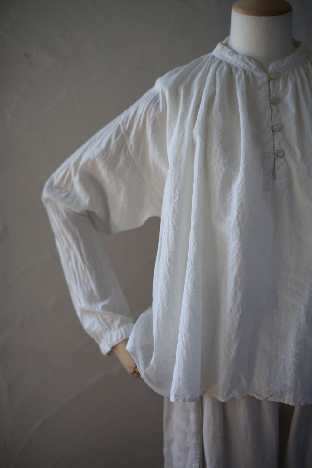 カディコットン カウント100 ギャザーブラウス khadi cotton pullover blouse 「オフ/Neutral」