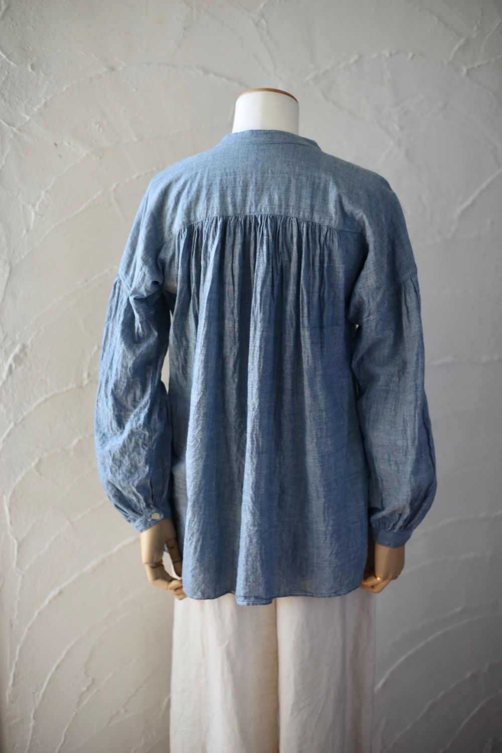 カディコットン 前ボタンブラウス khadi cotton blouse 「藍先染めシャンブレー/Indigo」