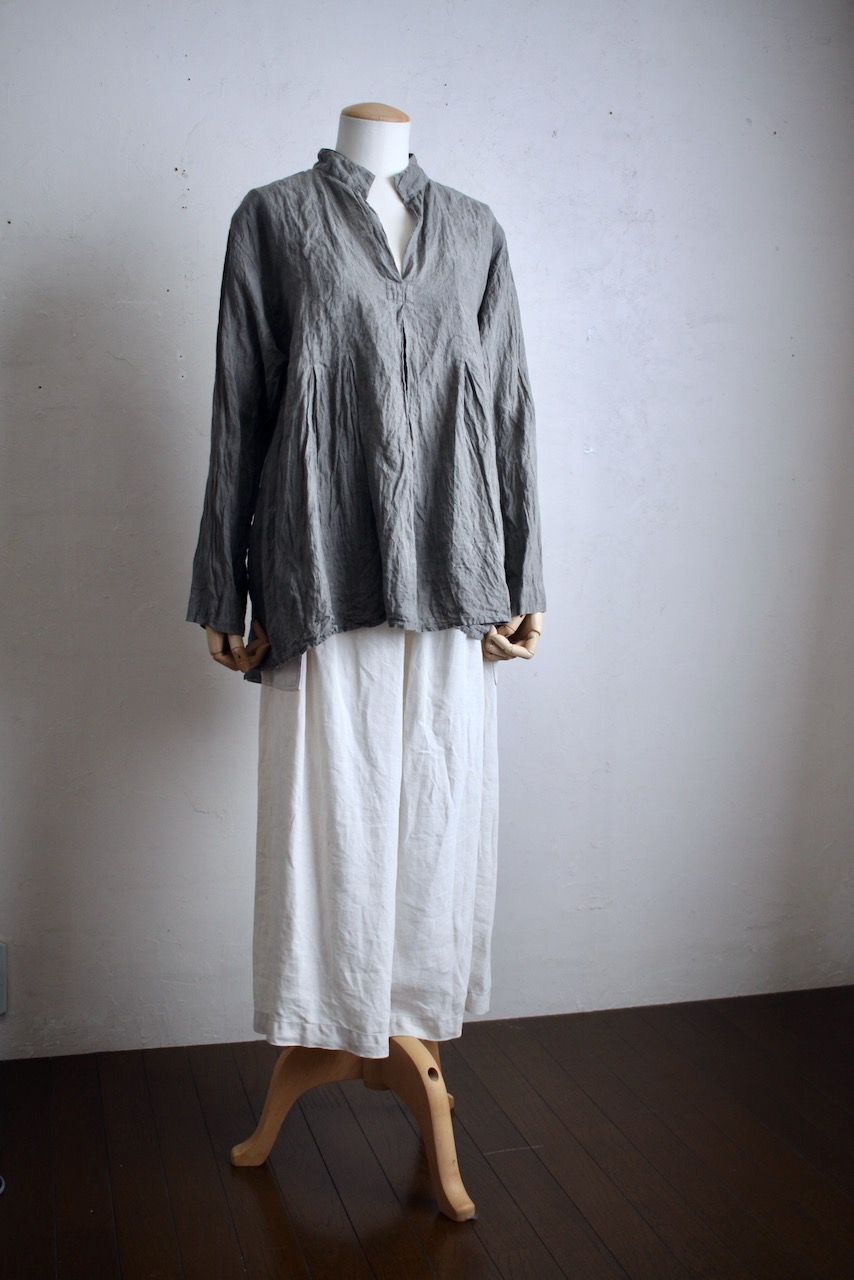 リネン プルオーバーブラウス Linen pull-over blouse「墨/Charcoal」