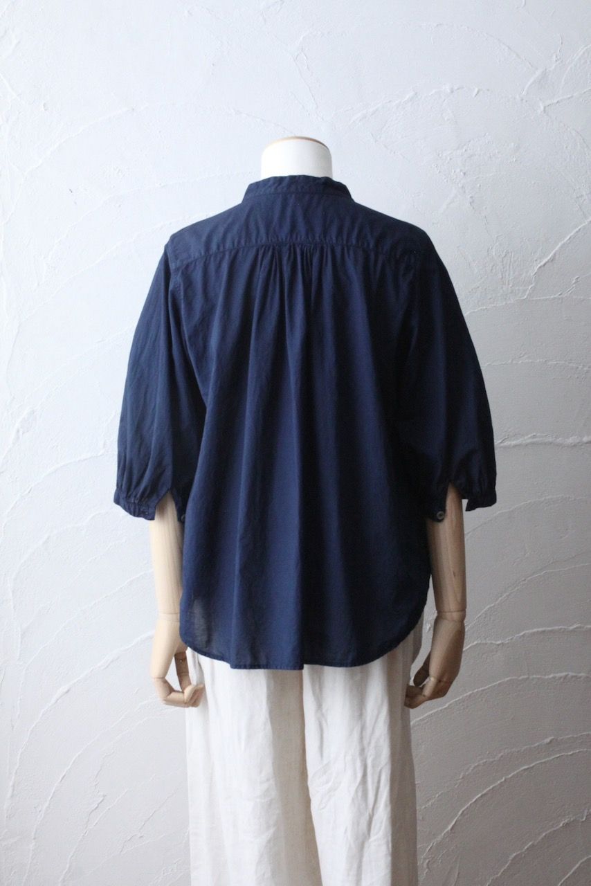 Organic cotton blouse. Color: Navy