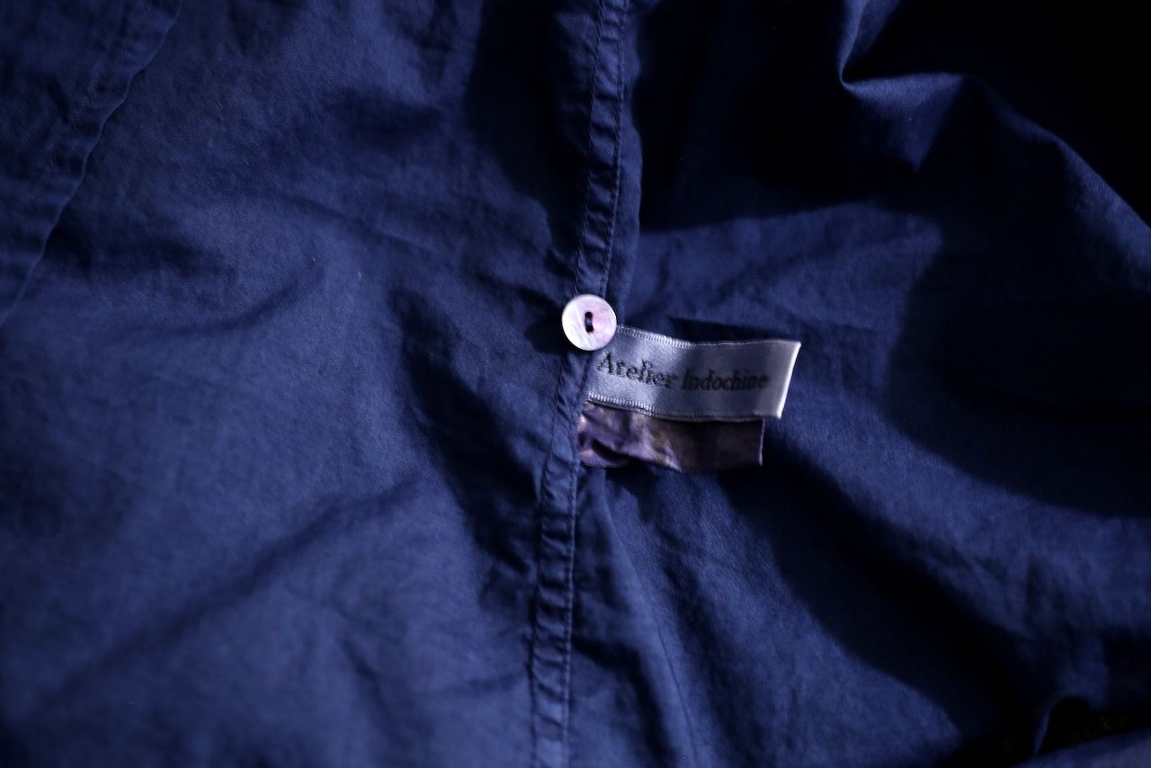 Organic cotton blouse. Color: Deep indigo
