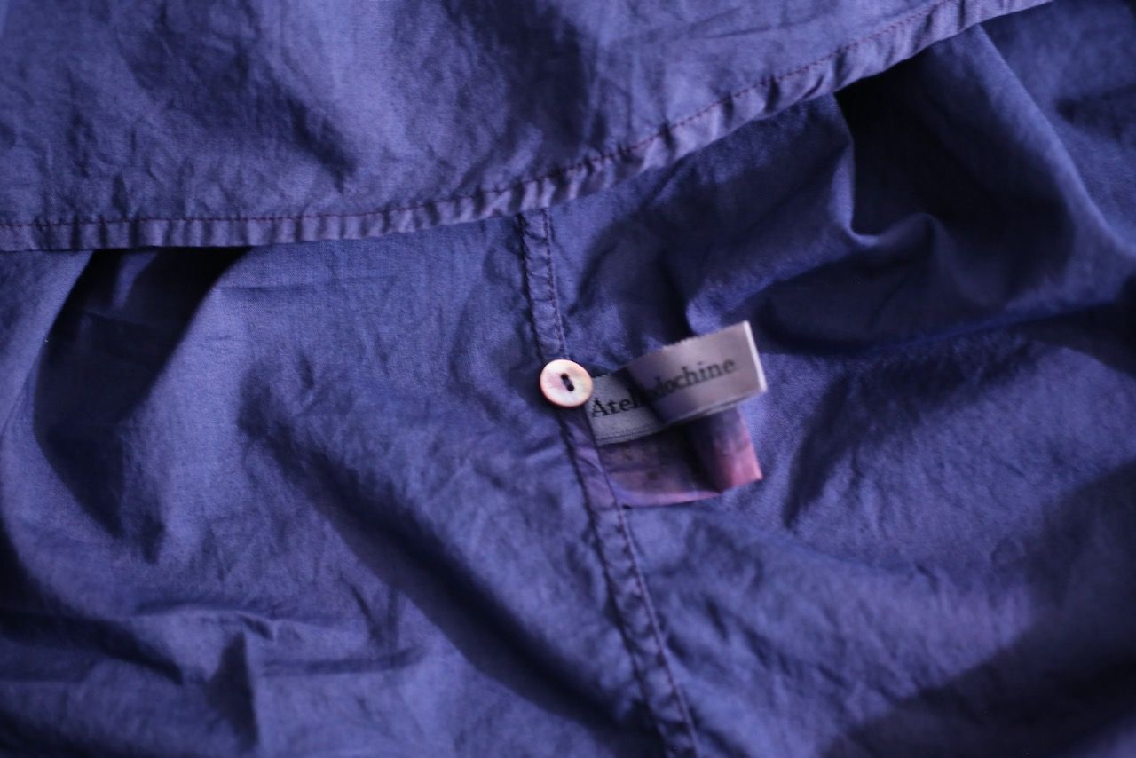 Organic cotton blouse. Color: Deep indigo