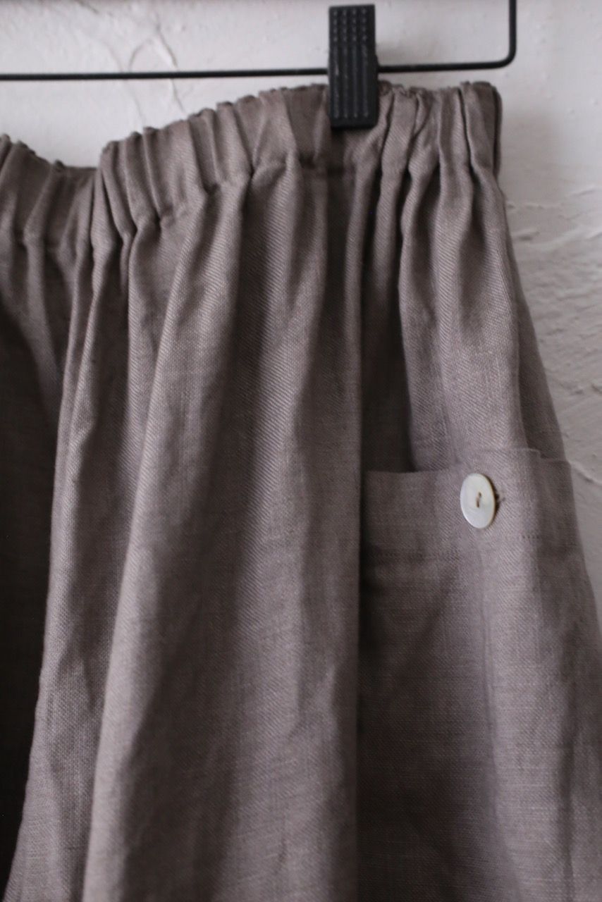 Wide-leg linen pants: persimmon tannin.