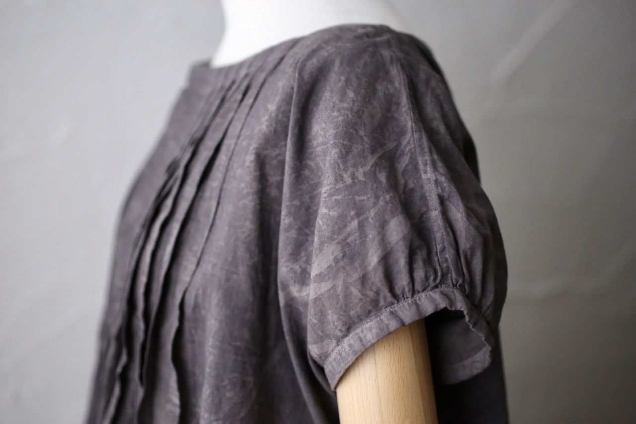 Khadi cotton tucked blouse: Eggplant
