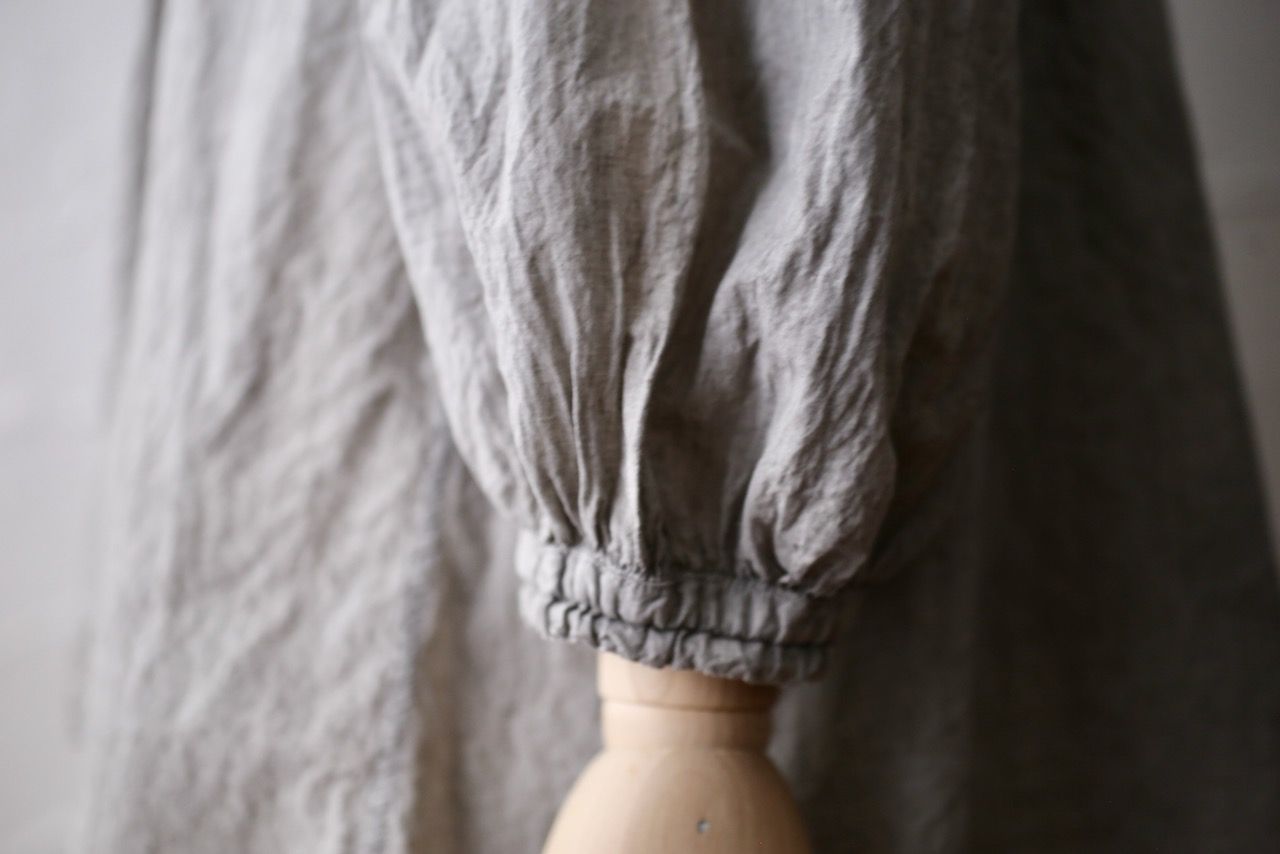 カディコットン カウント100 バルーン袖ブラウス khadi cotton pullover blouse 「墨/Charcoal」