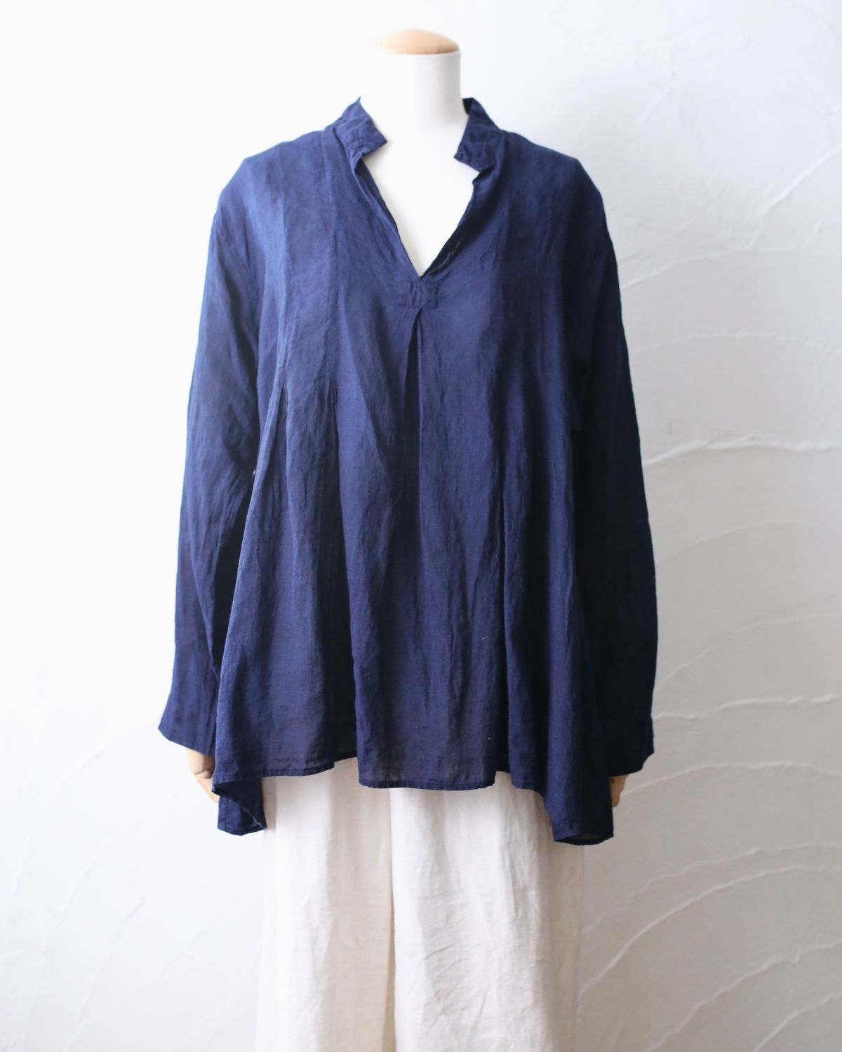 リネン プルオーバーブラウス Linen pull-over blouse「本藍発酵建て 濃紺/Deep Indigo」7/28追加しました！
