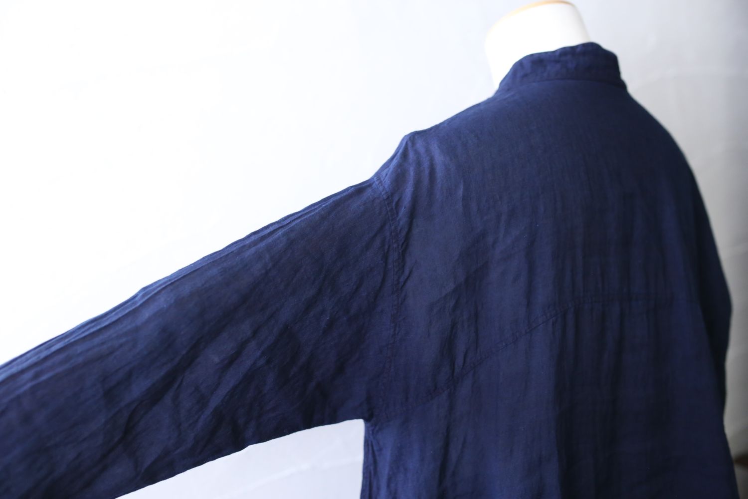 リネン プルオーバーブラウス Linen pull-over blouse「本藍発酵建て 濃紺/Deep Indigo」7/28追加しました！