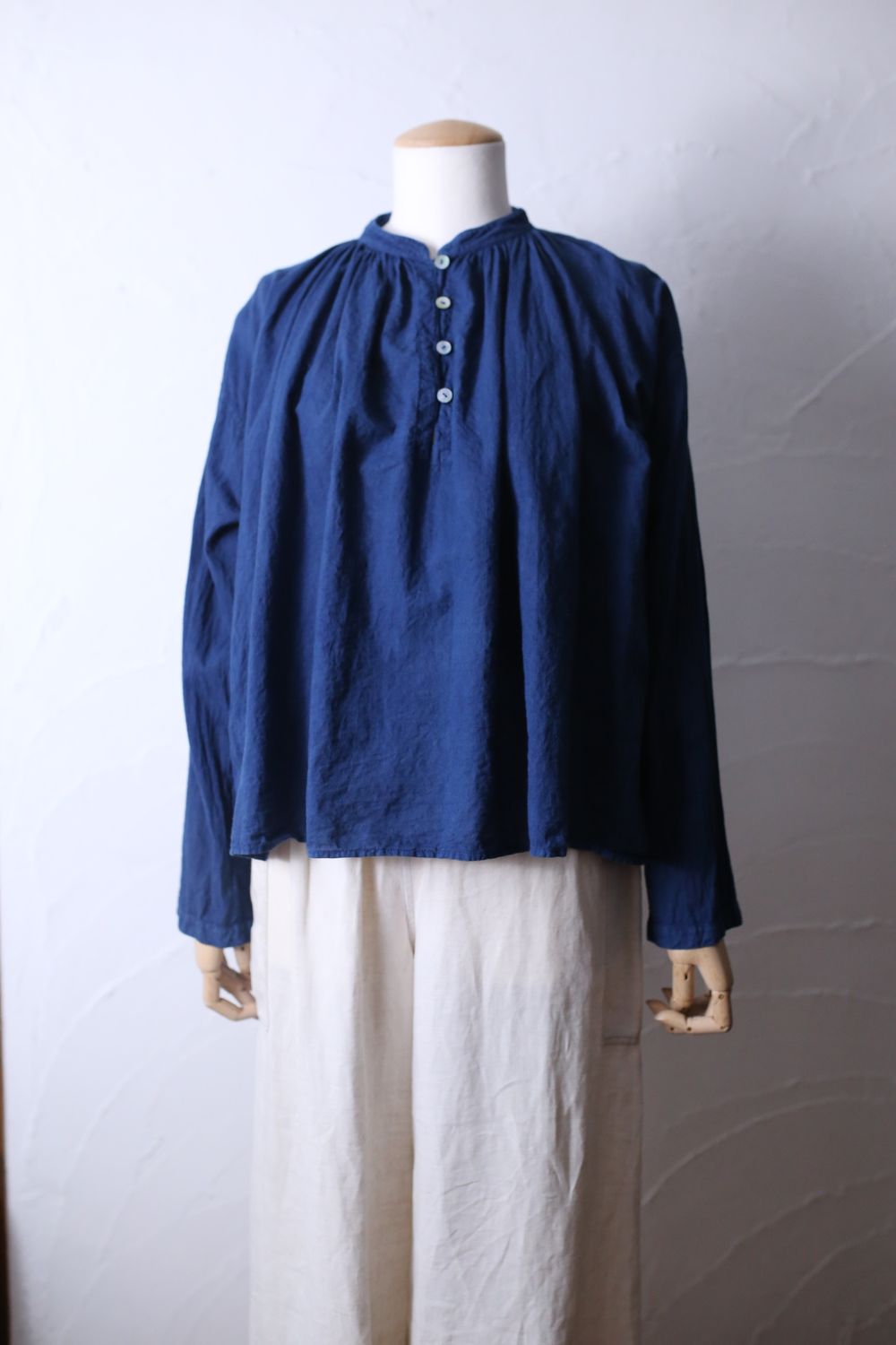 カディコットン カウント100 ギャザーブラウス khadi cotton pullover blouse 「藍/ indigo」