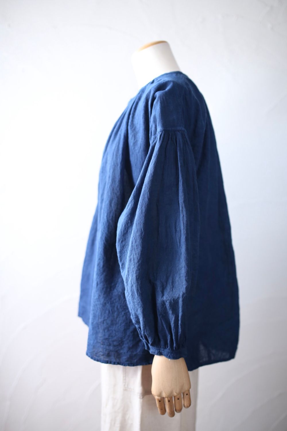 カディコットン カフタン風ブラウス/Khadi cotton pullover blouse「藍シャンブレー➕藍後染め/Indigo」