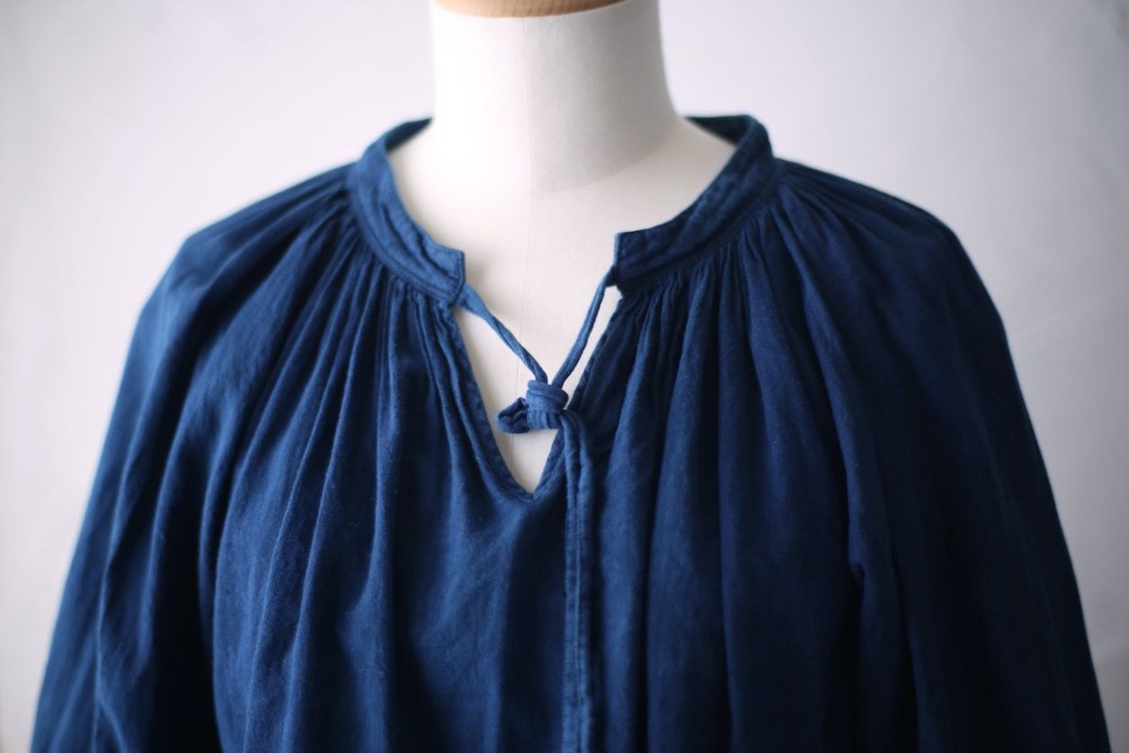 カディコットン ボーのブラウス/Khadi cotton blouse「藍シャンブレー➕藍後染め/Indigo」