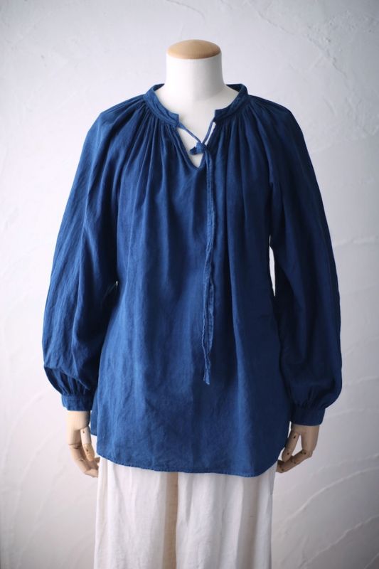 カディコットン ボーのブラウス/Khadi cotton blouse「藍シャンブレー➕藍後染め/Indigo」 カディコットン ボーのブラウス/Khadi cotton blouse「藍シャンブレー➕藍後染め/Indigo」