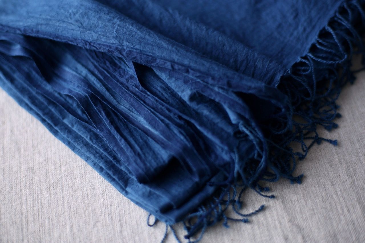 カディコットン 大判ストール  発酵灰汁建て藍染め Khadi cotton scarf 「藍色/Indigo」
