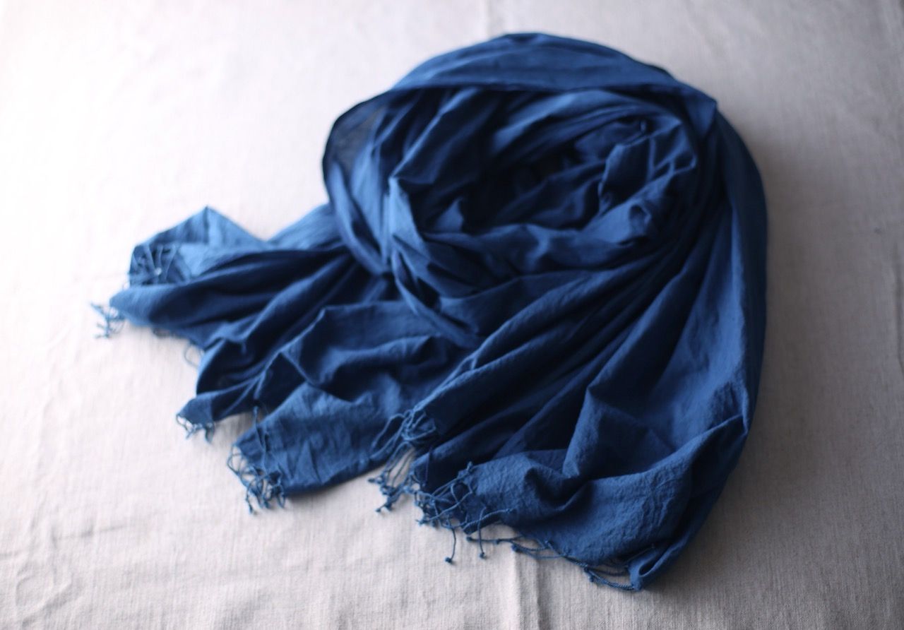 カディコットン 大判ストール  発酵灰汁建て藍染め Khadi cotton scarf 「藍色/Indigo」
