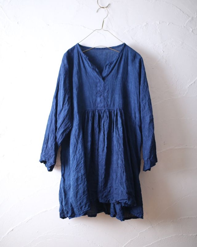 リネン ギャザー プルオーバー Linen pull-over blouse 「藍/Indigo」