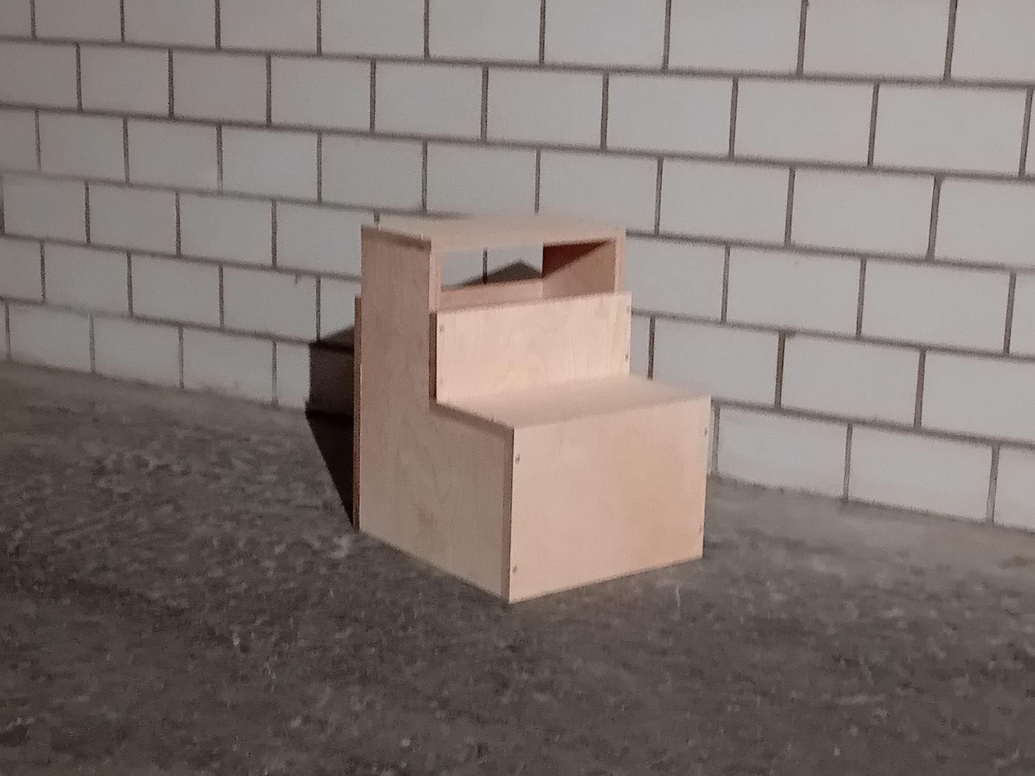 Robuste Aufstieghilfe für Reiter/innen roh