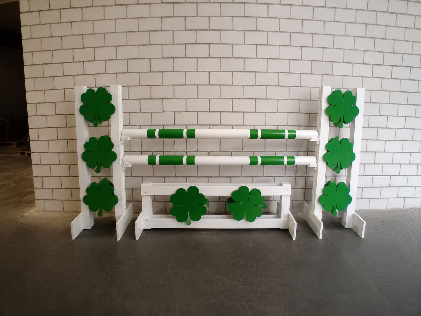 Komplettes Hinderniss Kleeblatt
