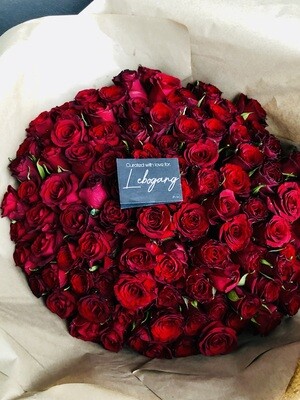 100 Red Roses