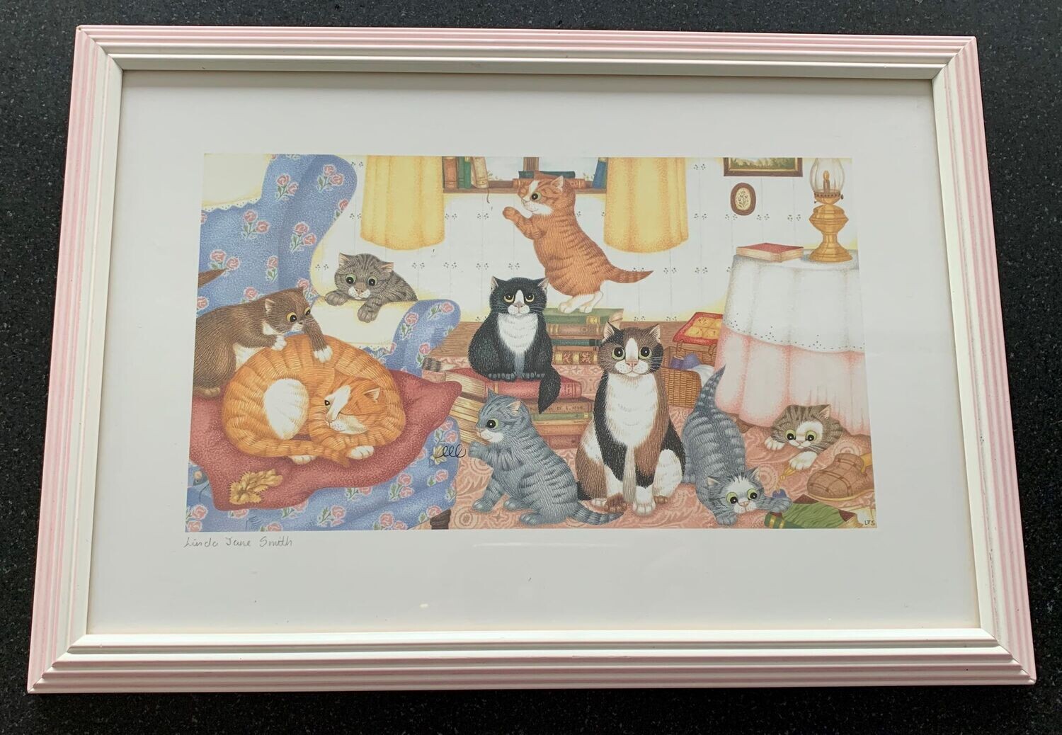 Curious Cats in the Living Room, Linda Jane Smith