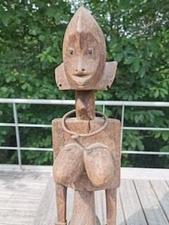 Houten beeld van Nyeleni of Jonyeleni, Mali, West-Afrika