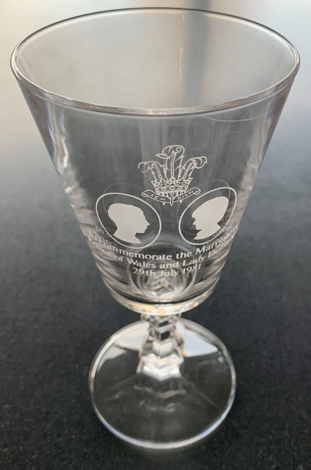 Herdenkingsglas huwelijk Prins Charles en Lady Di