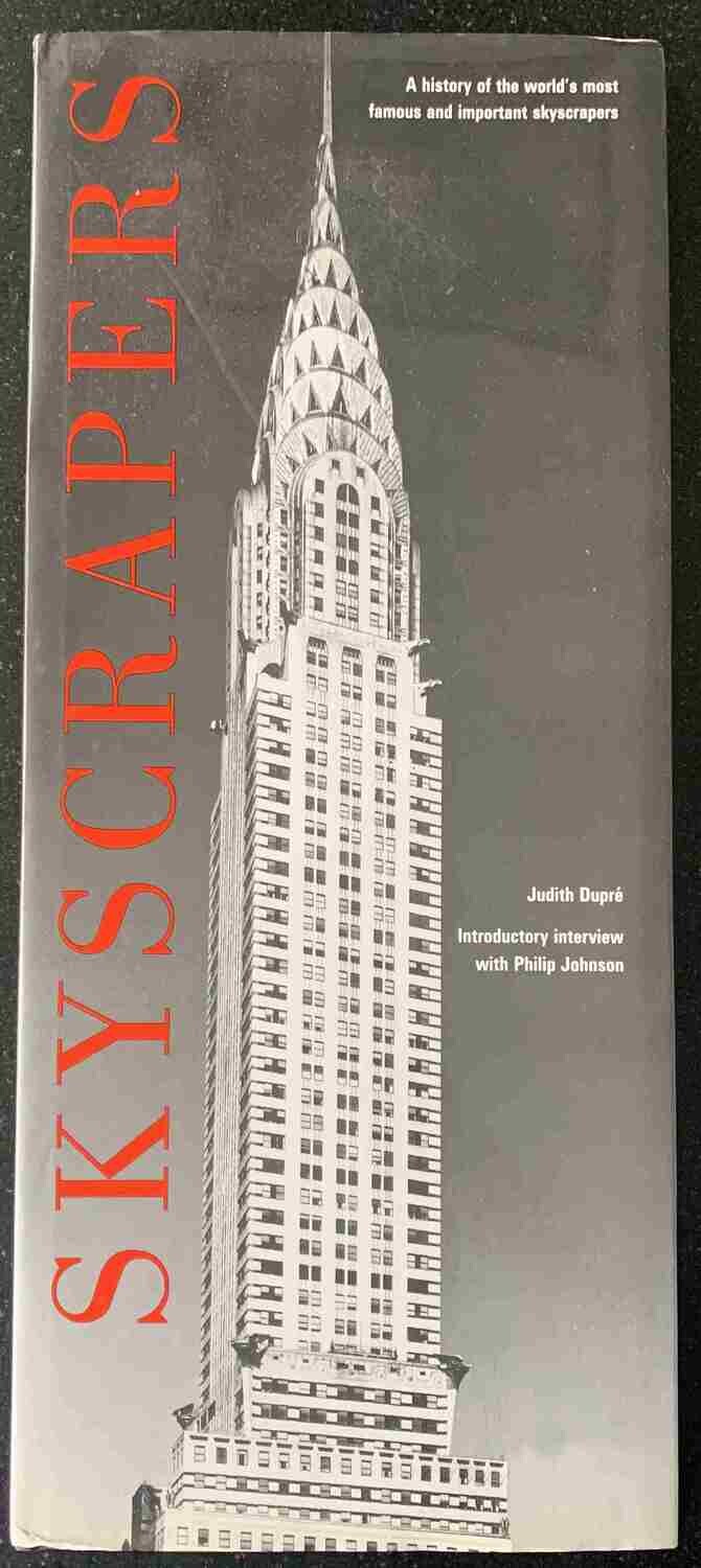 Judith Dupré (Introductory interview with Philip Johnson), Skyscrapers: A History of the World's Most Famous and Important Skyscrapers, New York, Black Dog & Leventhal, 1996.