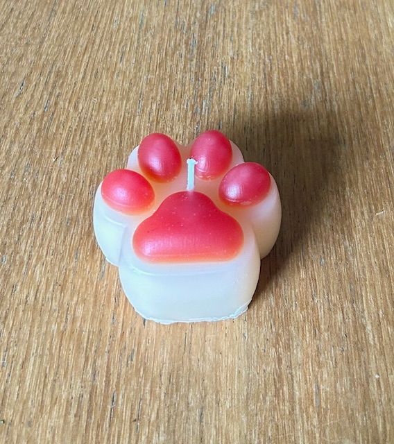Paw Candle Red and white