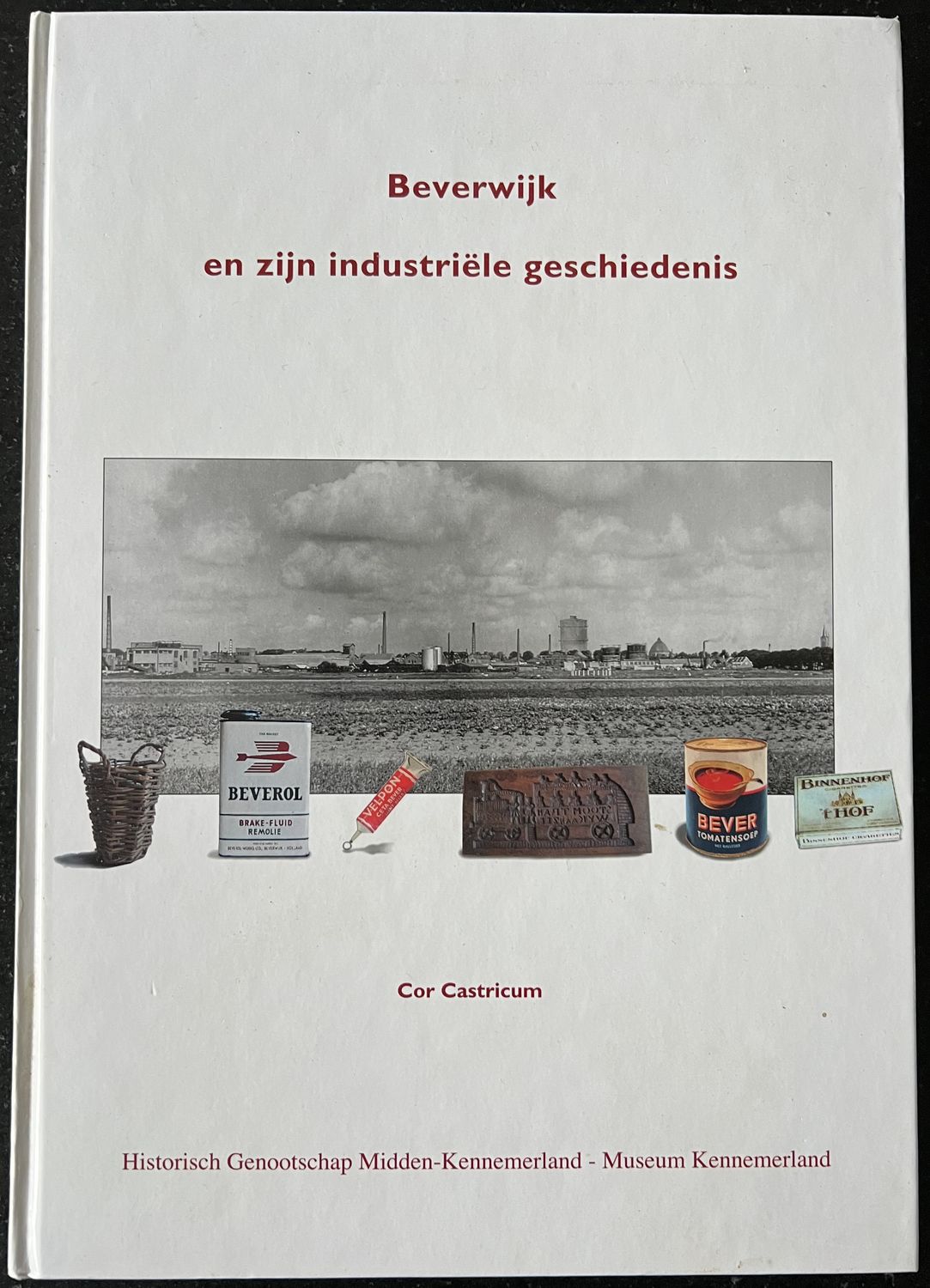 Cor Castricum, Beverwijk en zijn industriële geschiedenis, Beverwijk: Historisch Genootschap Midden-Kennemerland en het Museum Kennemerland, 2002, 272 pp.