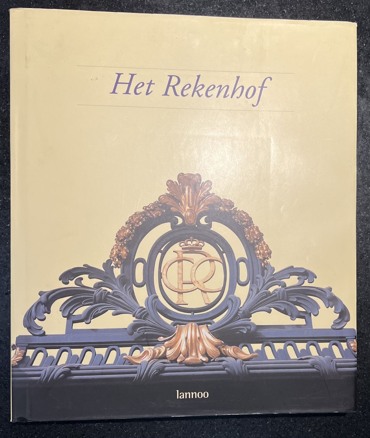 Pierre Rion, Erik Aerts, Anne Vandenbulcke, Het Rekenhof tussen traditie en vernieuwing, Tielt: Lannoo, 1999, 160 pp (met voorwoord Herman De Croo).