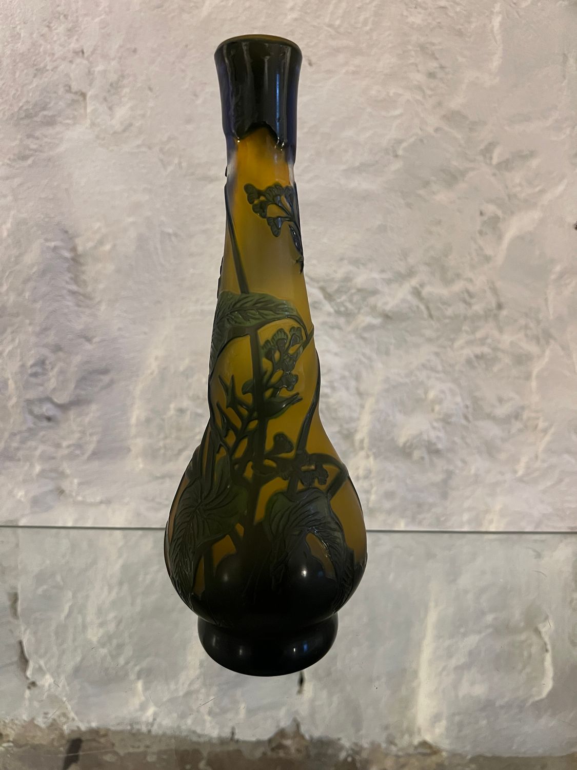 Art Nouveau glazen vaasje Gallé stijl. Art Nouveau glazen vaasje Gallé stijl.