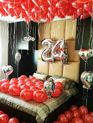 Hotel Room Decor With Balloons #3