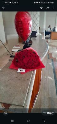 25 red roses with I Love You helium balloon 