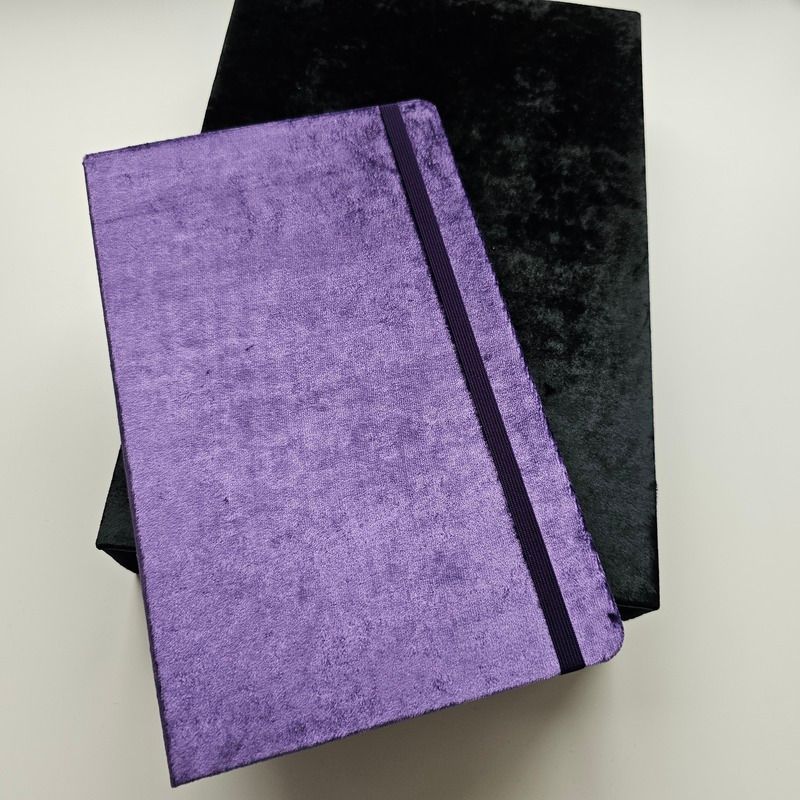 Moleskine-Notizbuch "Velvet Collection" Samt-Einband Violett in edler Samtbox - limitiert