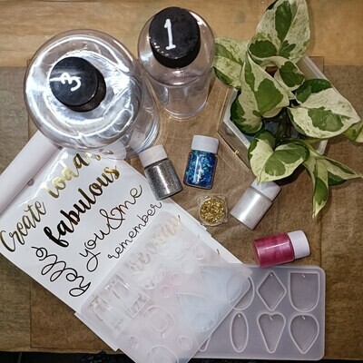 Resin Art - Kits &amp; Classes