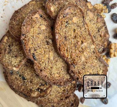 Raisin Walnut Crisps