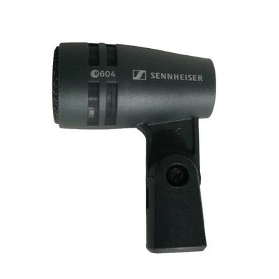 Sennheiser black microphone e604 facing left with integrated chassis clamp on a stand mount on a white background