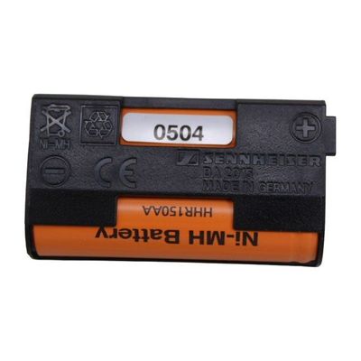 BA 2015 Battery pack NiMH for G2 G3 G4 bodypacks (PROMOTIONAL PRICE) Sennheiser black plastic battery pack BA 2015 containing two brown NiMH rechargeable batteries on a white background