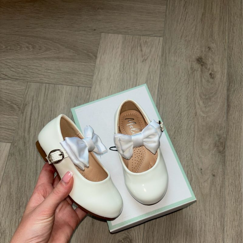 White Bow Shoe SIZE UP