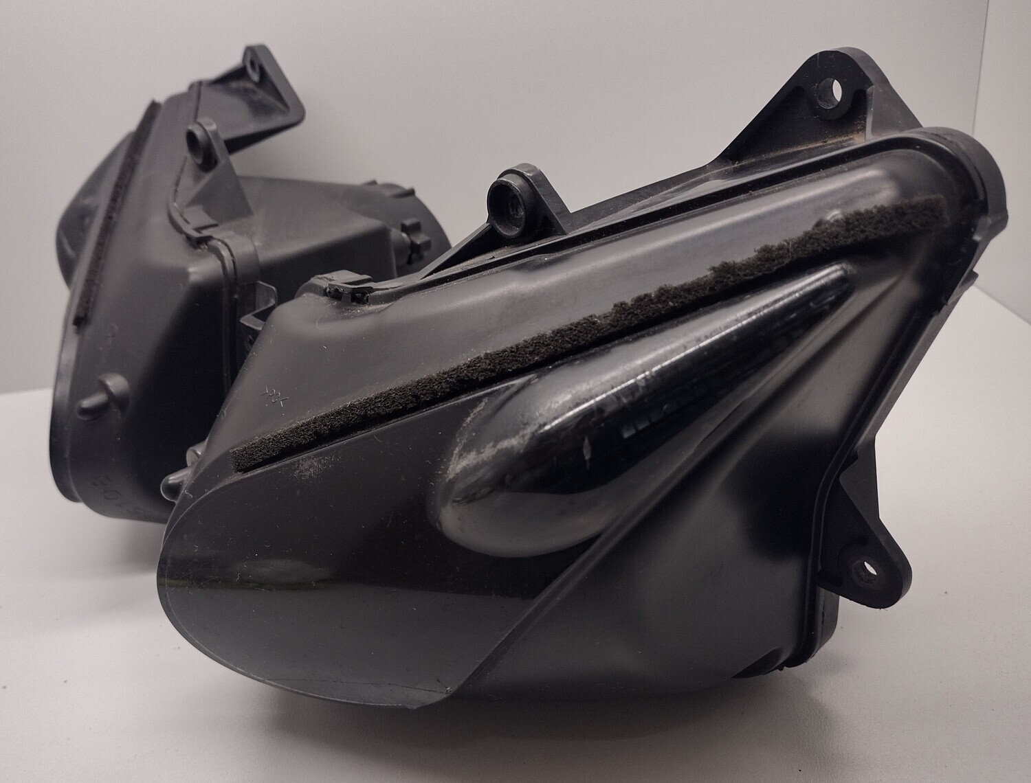 ​06-07 Kawasaki ZX-10R HEADLIGHT HOUSING / LENS # 23007-0069 (( BLACKED OUT ))