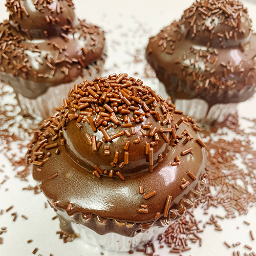 flourless ooey gooey cupcakes