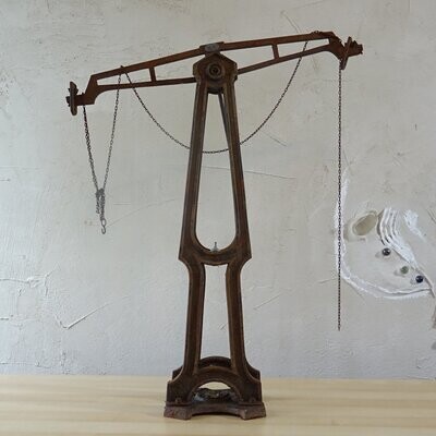 Alte Apothekerwaage