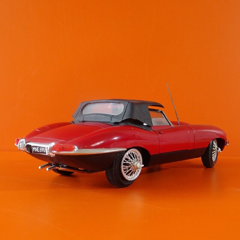 Jaguar E Type